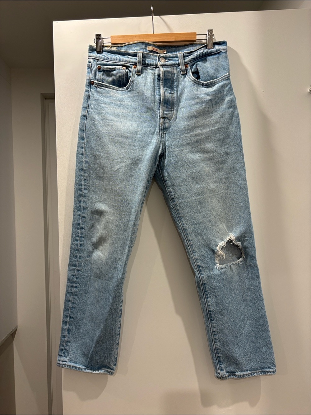 Levi's Wedgie Light Blue Straight Leg Women's Jeans W30